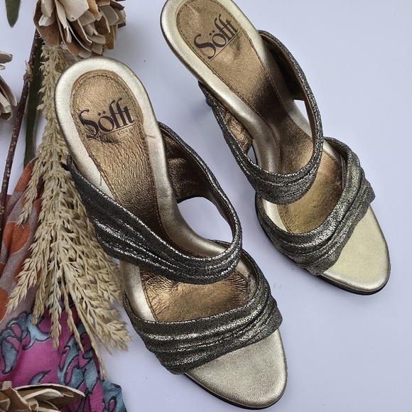 Sofft Women's Gold Sandals Kitten Heels Sz 7½ m - Picture 6 of 7